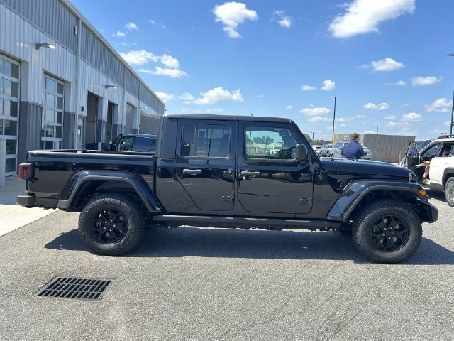 Used 2022 Jeep Gladiator Sport AWD/4WD image 14