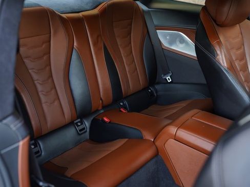 Used 2022 BMW M850i xDrive Coupe image 27