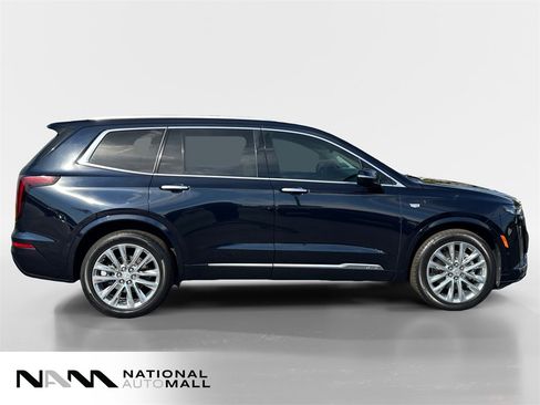 Used 2021 Cadillac XT6 Premium Luxury image 6