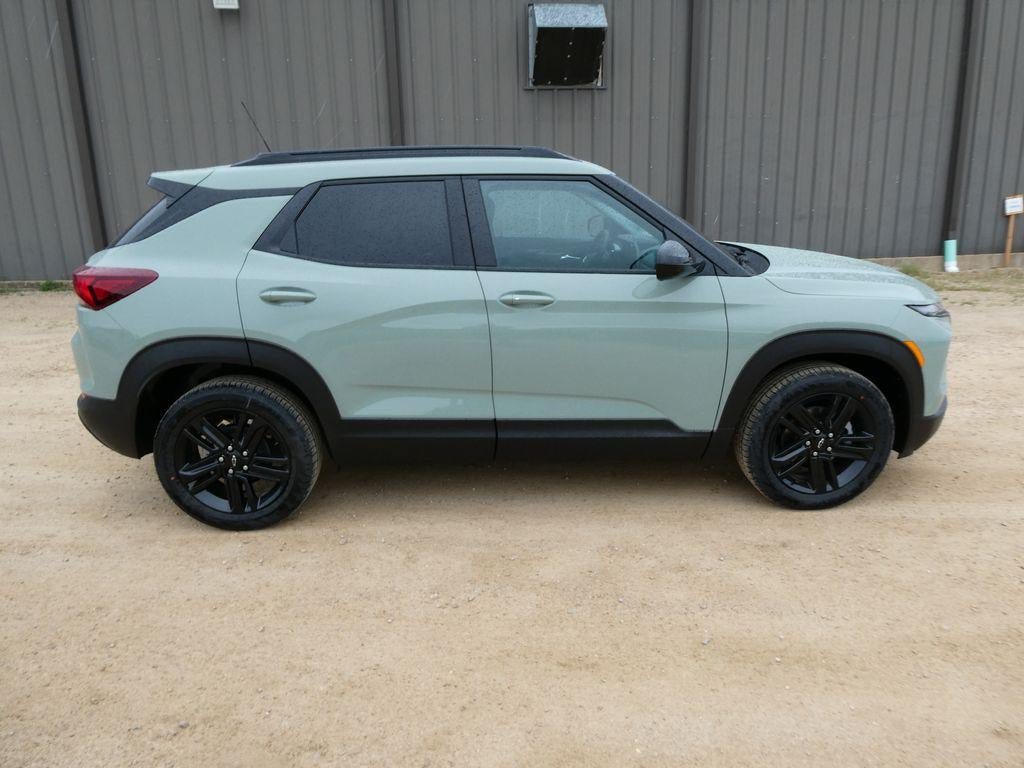 New 2026 Chevrolet TrailBlazer LT w/ Convenience Package AWD/4WD image 3