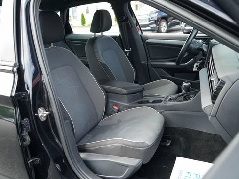 Used 2025 Volkswagen Jetta Sport FWD image 12