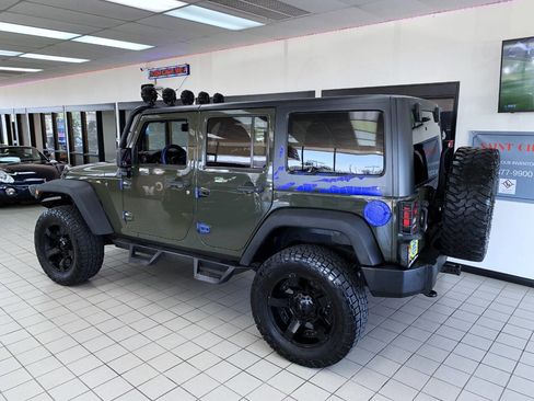 Used 2015 Jeep Wrangler Unlimited Sport w/ Quick Order Package 24S AWD/4WD image 5
