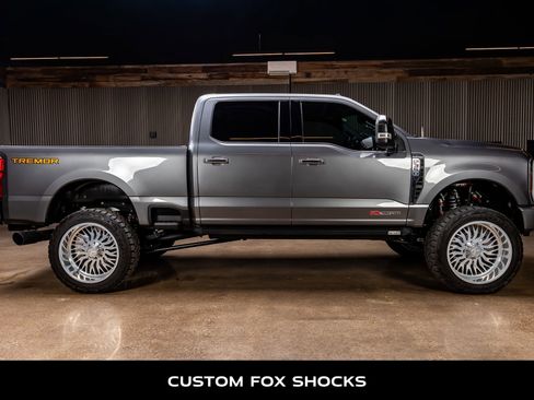 Used 2024 Ford F350 Platinum w/ Tremor Off-Road Package image 10