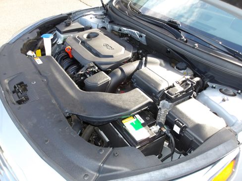 Used 2015 Hyundai Sonata Limited w/ Option Group 05 image 23