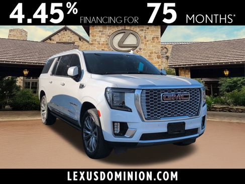 Used 2022 GMC Yukon XL Denali w/ Denali Premium Package image 1