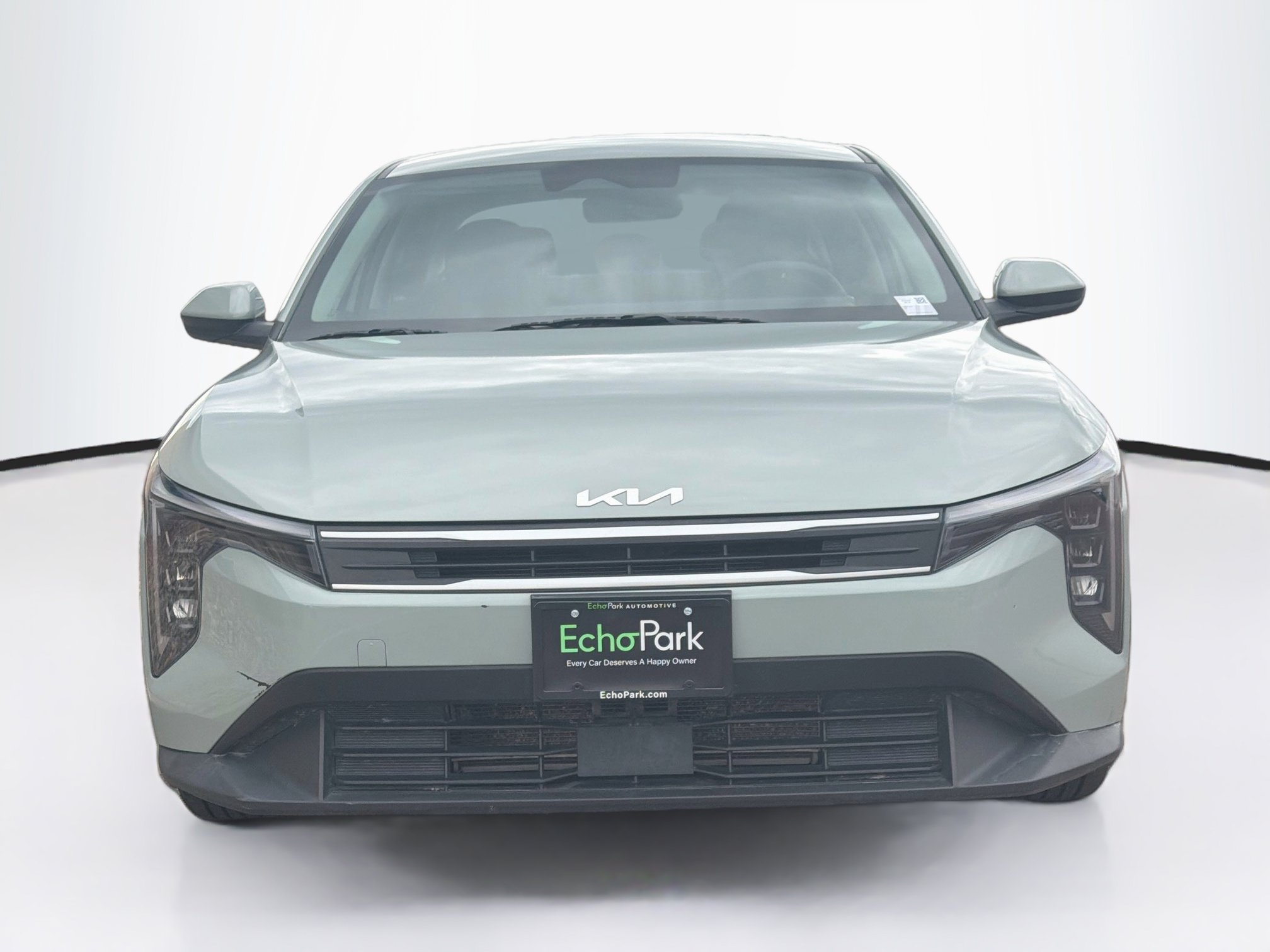 Used 2025 Kia K4 FWD image 2