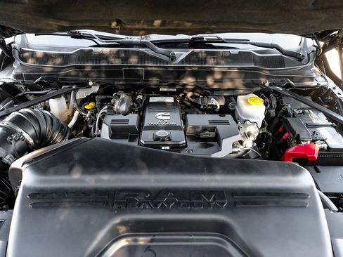 Used 2019 RAM 3500 Limited image 45