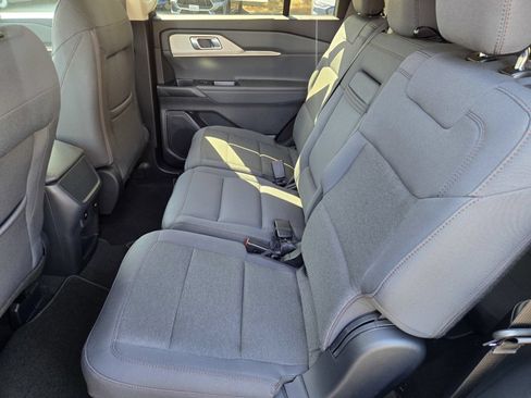 New 2026 Ford Explorer Active AWD/4WD image 6