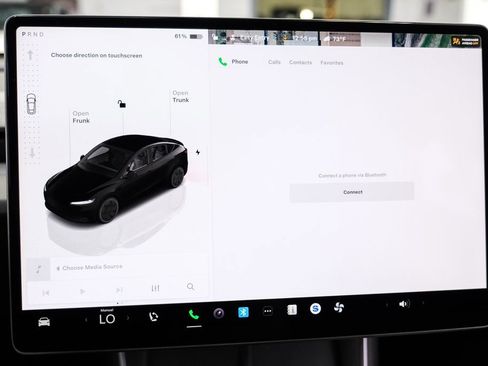 Used 2026 Tesla Model Y 2WD image 28