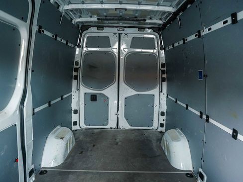 Used 2023 Mercedes-Benz Sprinter 144 Cargo image 17