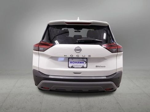 Used 2023 Nissan Rogue SV AWD/4WD image 4