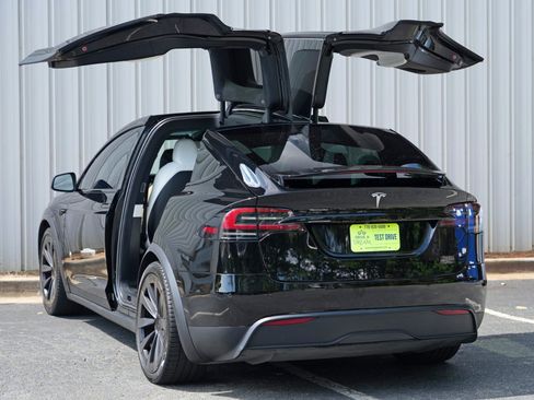 Used 2023 Tesla Model X Plaid AWD/4WD image 53