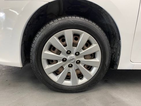 Used 2016 Nissan Sentra S image 19