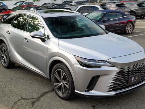 Used 2023 Lexus RX 350 Premium w/ Accessory Package AWD/4WD image 9