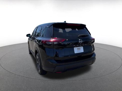 Used 2025 Nissan Rogue SV FWD image 11