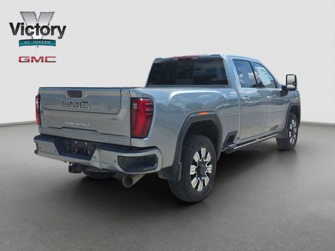 Used 2024 GMC Sierra 2500 Denali Ultimate w/ Max Trailering Package AWD/4WD image 18