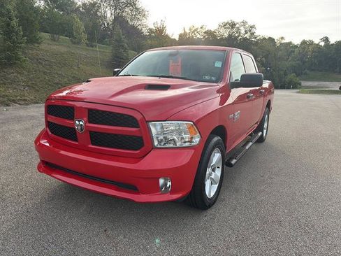 Used 2022 RAM 1500 Express w/ Wheel & Sound Group image 8