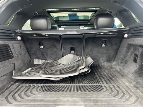 Used 2023 Land Rover Range Rover Sport SE Dynamic image 40