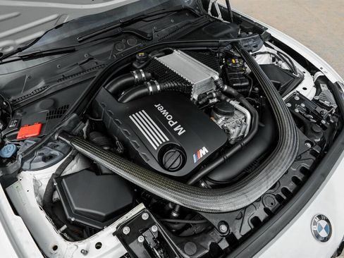 Used 2020 BMW M2 Competition w/ Executive Package RWD image 15