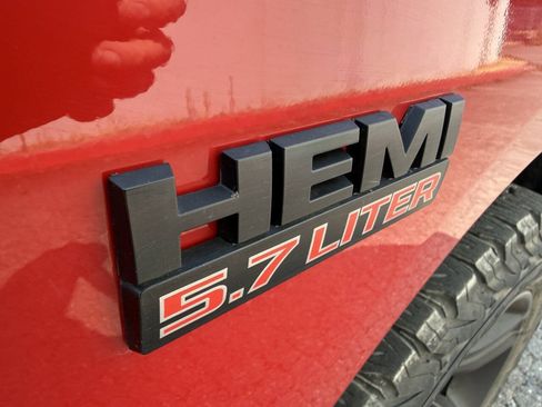Used 2017 RAM 1500 Sport w/ Quick Order Package 26Q Night AWD/4WD image 15
