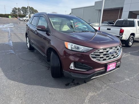 Used 2020 Ford Edge SEL w/ Convenience Package image 3