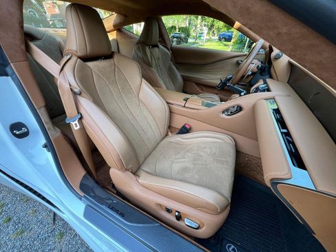 Used 2021 Lexus LC 500 Coupe w/ Performance Package RWD image 15