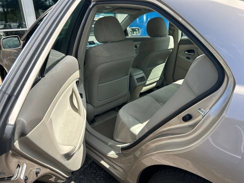 Used 2009 Toyota Camry LE FWD image 16