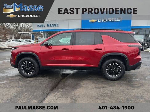 Certified 2025 Chevrolet Traverse Z71 w/ Enhanced Driving Package image 4