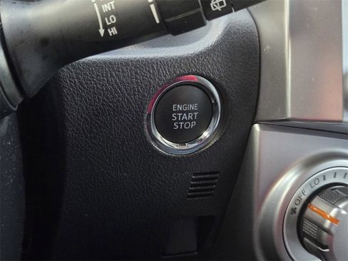 Used 2021 Toyota 4Runner SR5 Premium image 22