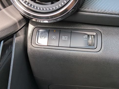 Used 2025 Chevrolet Equinox LT FWD image 22