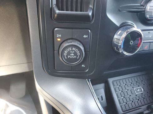 Used 2025 Ford F150 XLT w/ Equipment Group 302A MID image 30