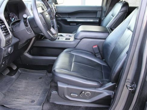 Used 2018 Ford Expedition XLT w/ Equipment Group 202A image 17
