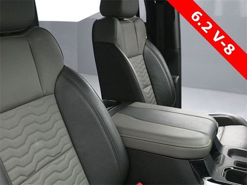 Used 2024 Chevrolet Silverado 1500 ZR2 w/ Technology Package image 19