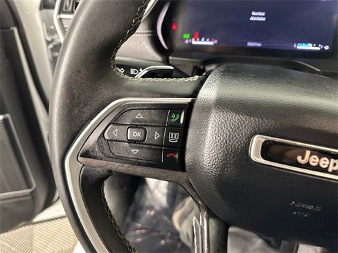 Certified 2023 Jeep Grand Cherokee L Limited w/ Luxury Tech Group II image 28