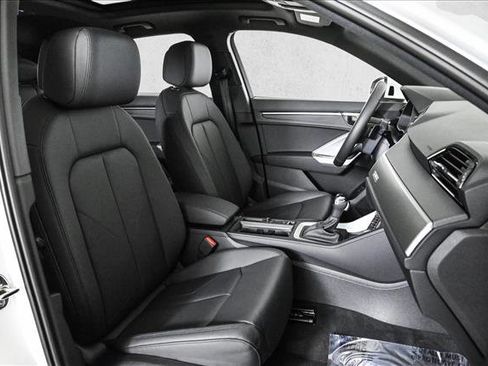 Certified 2025 Audi Q3 2.0T Premium w/ Convenience Package image 22