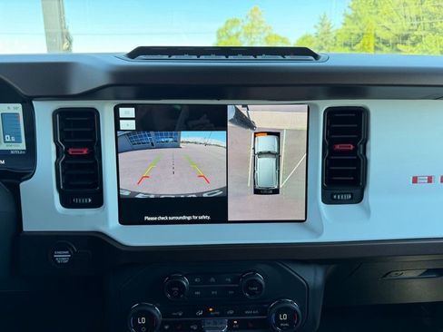 Used 2023 Ford Bronco Heritage Edition AWD/4WD image 13
