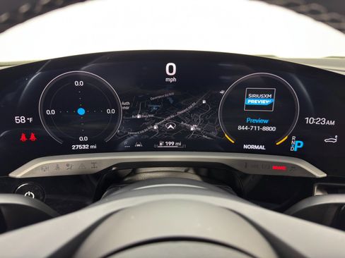 Used 2022 Porsche Taycan image 20