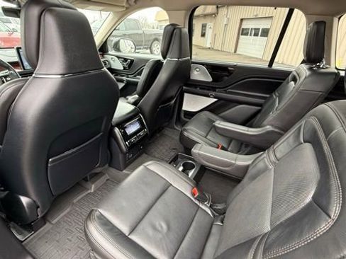 Used 2022 Lincoln Aviator Reserve w/ Equipment Group 201A image 23