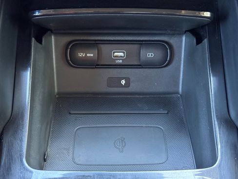 Used 2021 Kia Telluride EX w/ EX Premium Package FWD image 29