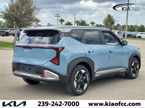 New 2027 Kia Seltos S FWD image 6