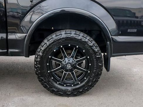 Used 2015 Ford F150 Platinum w/ Technology Package image 30