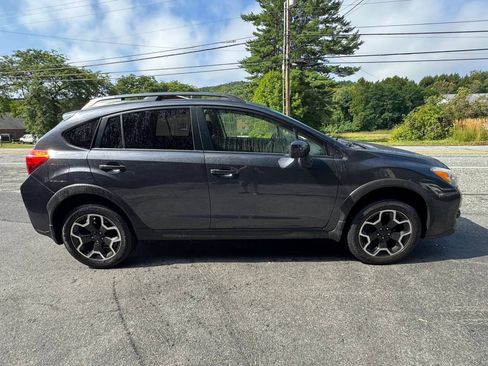 Used 2015 Subaru Crosstrek 2.0i Premium AWD/4WD image 3
