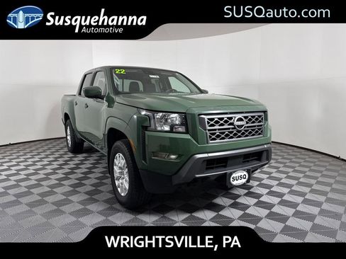 Used 2022 Nissan Frontier SV image 1
