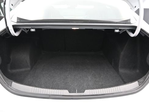 Used 2024 Chevrolet Malibu LT image 19