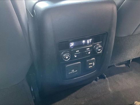 Used 2021 Buick Enclave Premium w/ Sun and Sites Package FWD image 16