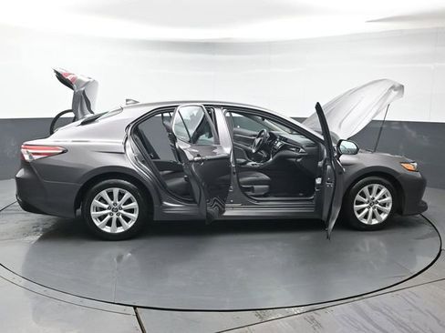 Used 2019 Toyota Camry LE w/ Convenience Package FWD image 48