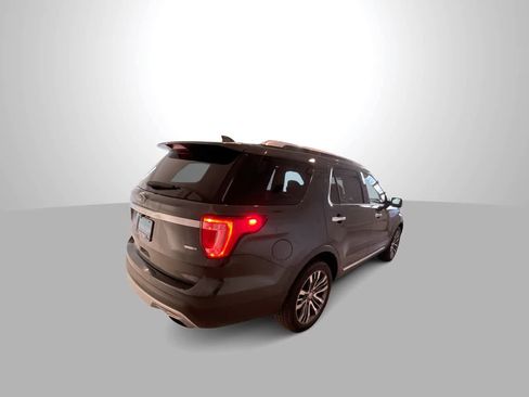 Used 2016 Ford Explorer Platinum AWD/4WD image 8