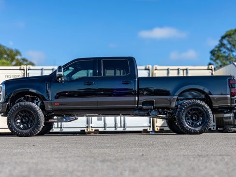 New 2025 Ford F350 King Ranch w/ FX4 Off-Road Package image 7