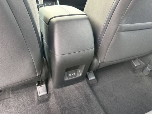 New 2026 Hyundai Tucson SE image 17