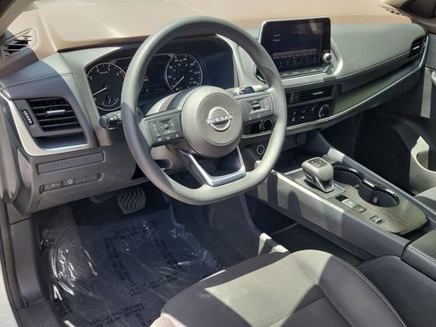 Used 2023 Nissan Rogue S FWD image 13